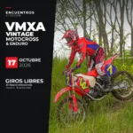 VMXA Navarro 2026: piloto con indumentaria IRA Racing sobre la moto número 7 en un sector de pasto.